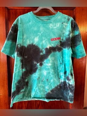 Guess Originals Vintage-Style Unisex Tee✨